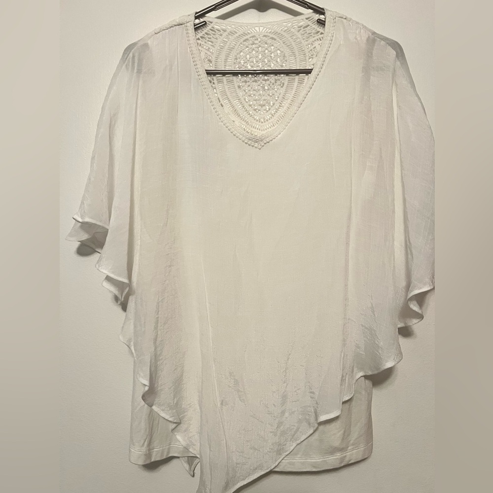 Women's Apt. 9® Gauzy-Texture Asymmetrical-Hem Top 💞 - Picture 4 of 6